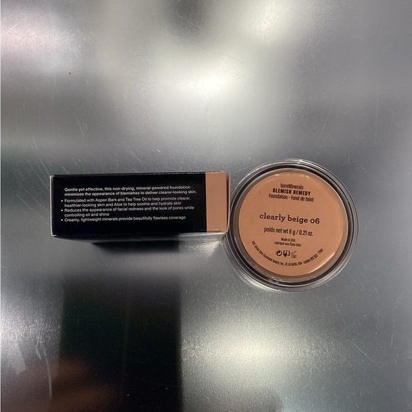 Discontinued bareMinerals Blemish Remedy Foundation - Clearly Beige 06 - Picture 2 of 3